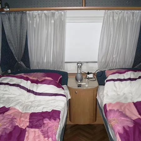 Amara 708